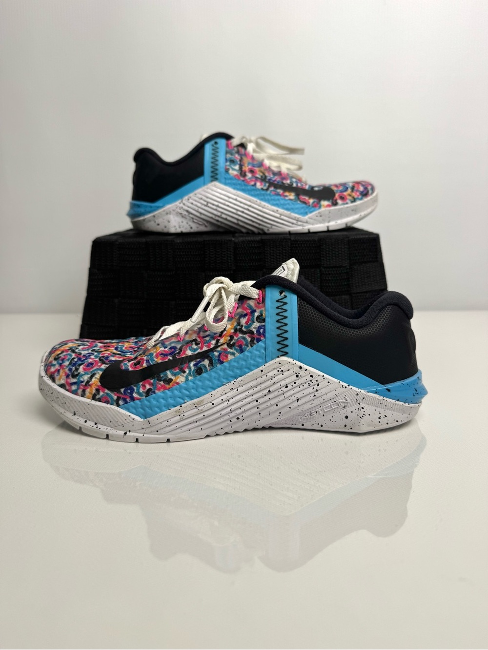 Nike Metcon 6 Women’s Training Cross-fit Gym Workout Shoes Size 6 Multicolor